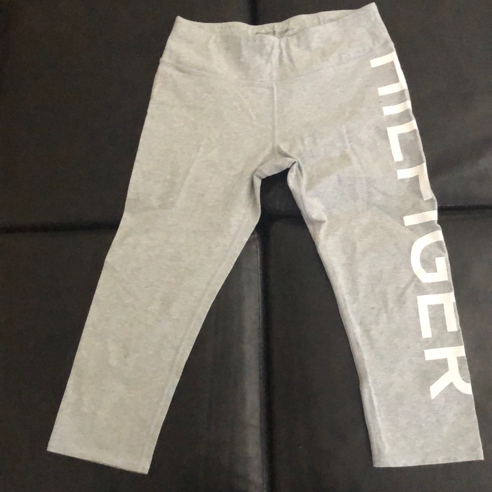Tommy-Hilfiger grey Capri leggings